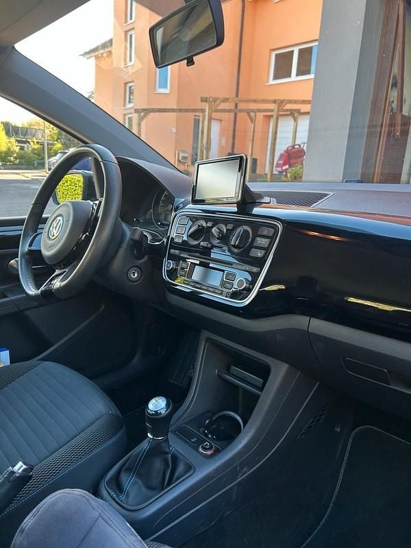 Usata VW up! 75 CV (55 kW) 2015 Nero Utilitaria