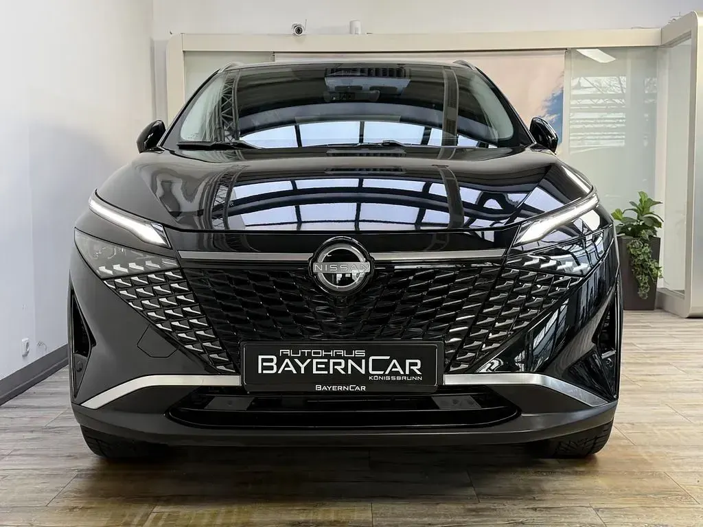 Gebraucht Nissan Qashqai 360º 158 PS (116 kW) 2025 Pearl black SUV