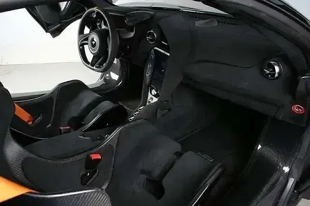 Gebraucht McLaren 750S 751 PS (552 kW) 2024 Silber Cabrio