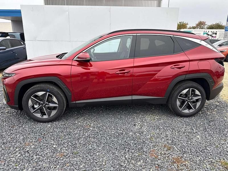 Neu Hyundai Tucson Style 159 PS (116 kW) 2025 Ultimater red r1p SUV