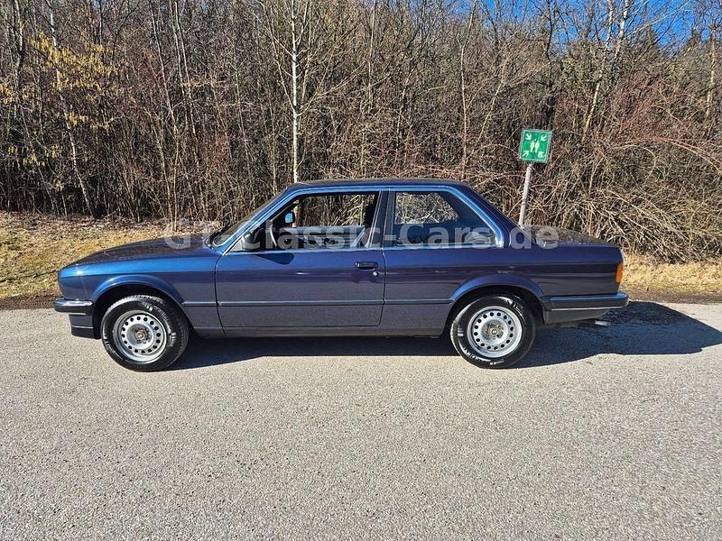 Gebraucht BMW 318 102 PS (75 kW) 1987 Blau