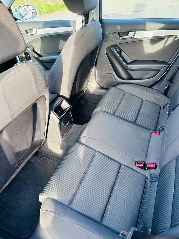 Gebraucht Audi A4 Attraction 136 PS (100 kW) 2014 Weiß Kombi