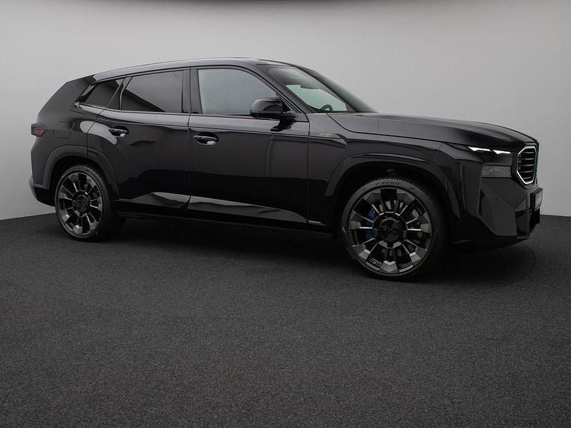 Gebraucht BMW XM Performance 653 PS (480 kW) 2024 Saphirschwarz metallic475schwarz SUV