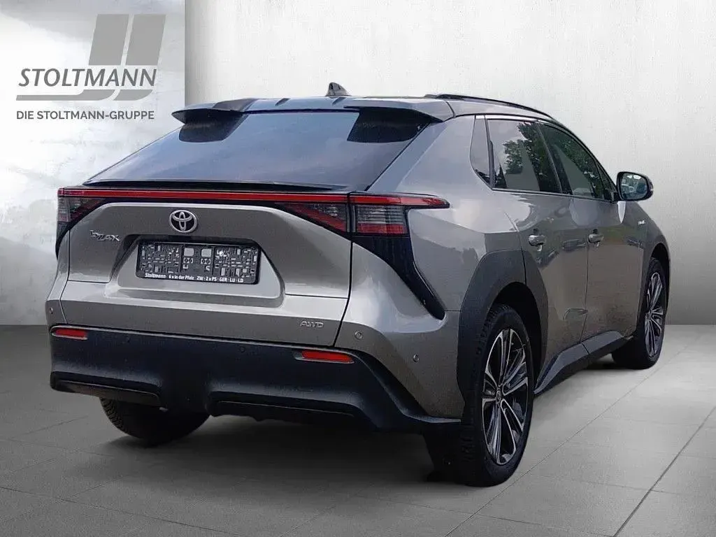 Gebraucht Toyota bZ4X Comfort 150 kW (204 PS) 2022 Grau SUV