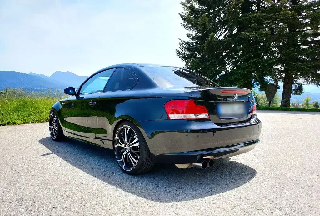 Gebraucht BMW 123 Coupé Performance 204 PS (150 kW) 2008 Schwarz Coupé