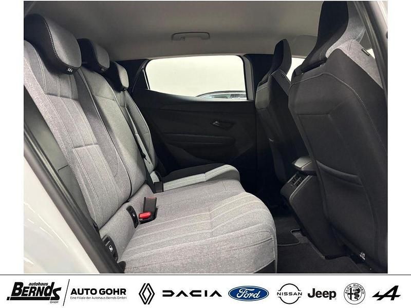 Gebraucht Renault Mégane Equilibre 96 kW (131 PS) 2023 Weiß Limousine