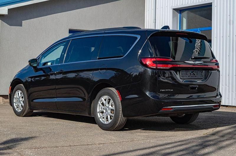 Gebraucht Chrysler Pacifica 291 PS (214 kW) 2022 Schwarz Van