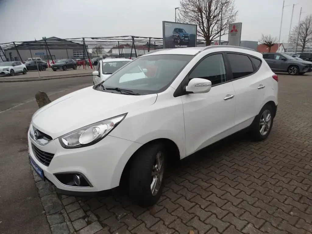 Gebraucht Hyundai ix35 Premium 184 PS (135 kW) 2011 Weiß SUV