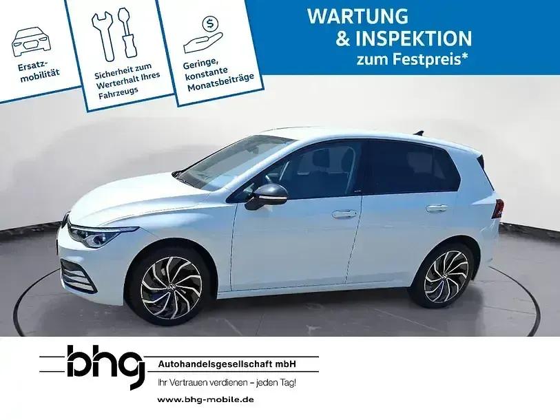 Gebraucht VW Golf VIII Active 150 PS (110 kW) 2022 Weiß Limousine