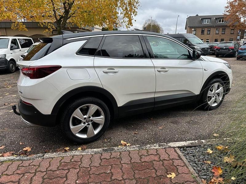 Gebraucht Opel Grandland X 131 PS (96 kW) 2019 Weiß SUV