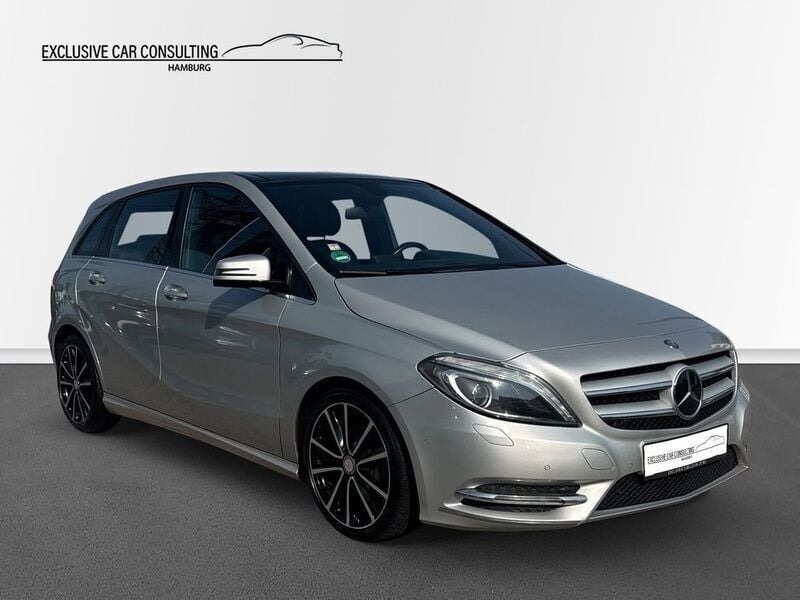 Polarsilber metalliclack Gebraucht 2012 Mercedes B180 Van / Kleinbus | 10.290 € (Fairer Preis) - Bild 1/4