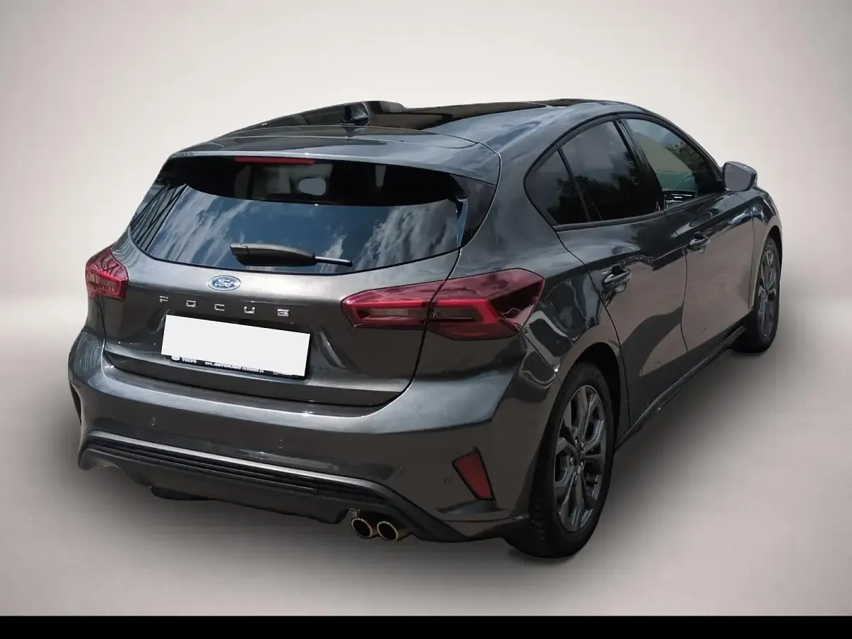 Gebraucht Ford Focus ST-Line X 155 PS (114 kW) 2024 Manufacturer Limousine