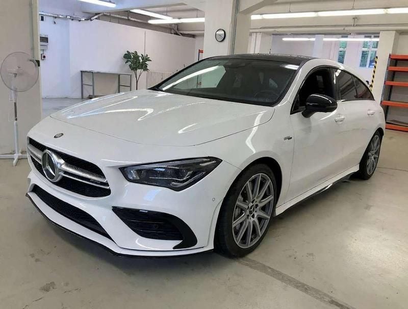 Weiß Gebraucht 2021 Mercedes CLA35 AMG AMG Kombi | 23.600 € - Bild 1/4