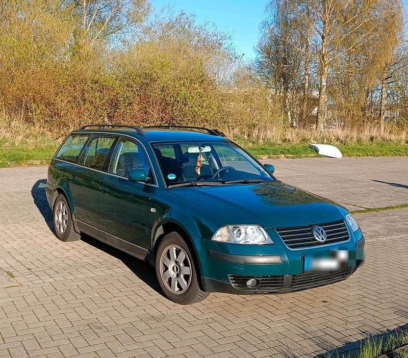 Używany VW Passat Basis 101 KM (74 kW) 2003 Zielony Kombi