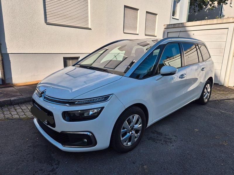 Weiß Gebraucht 2017 Citroën C4 Picasso PureTech Van / Kleinbus | 9.000 € (Fairer Preis) - Bild 1/4