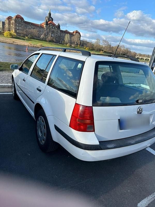 Gebraucht VW Golf IV 130 PS (95 kW) 2002 Weiß Kombi