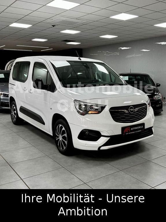 Weiß Gebraucht 2021 Opel Combo Life Edition Van / Kleinbus | 13.490 € (Guter Preis) - Bild 1/4