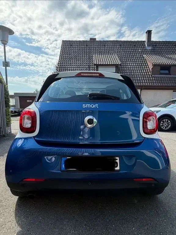 Gebraucht Smart ForFour Passion 90 PS (66 kW) 2016 Blau Kleinwagen