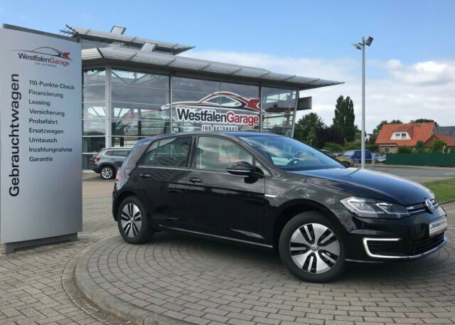 Gebraucht VW e-Golf 100 kW (136 PS) 2020 Schwarz Kleinwagen
