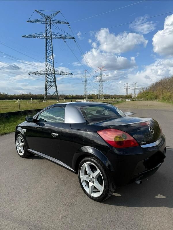 Gebraucht Opel Tigra 90 PS (66 kW) 2005 Schwarz Cabrio