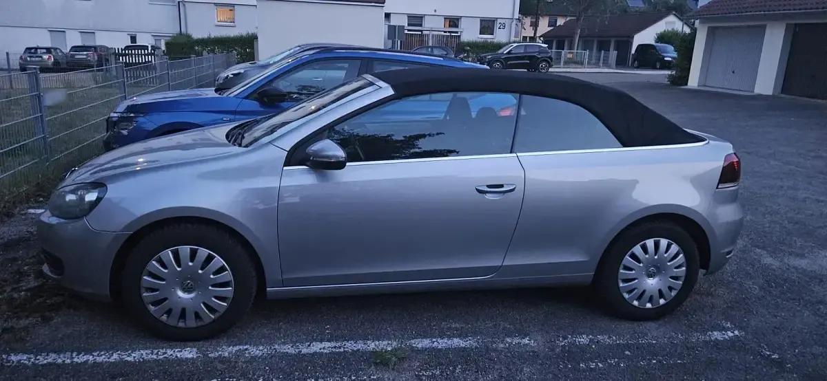 Gebraucht VW Golf Cabriolet 105 PS (77 kW) 2012 Silber Cabrio
