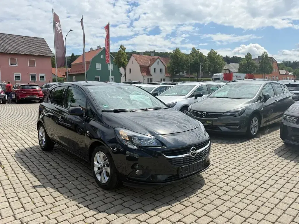 Gebraucht Opel Corsa Active 101 PS (74 kW) 2016 Schwarz Kleinwagen