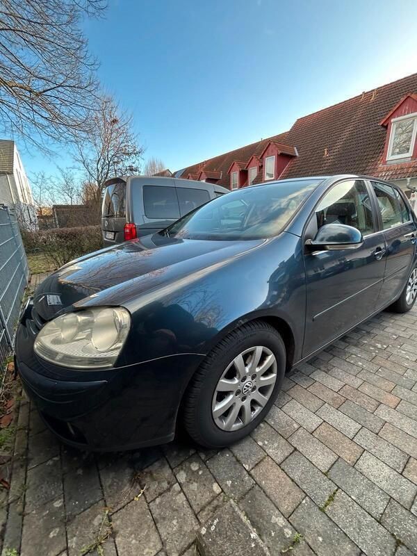 Blau Gebraucht 2005 VW Golf V Kleinwagen | 2.500 € (Fairer Preis) - Bild 1/4