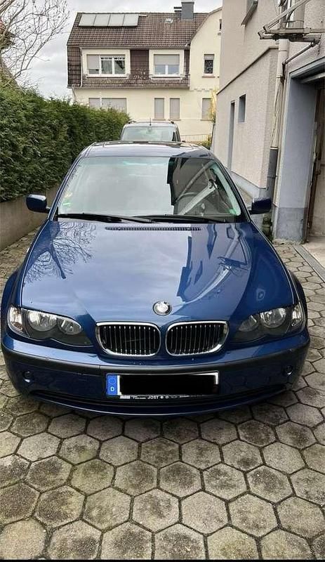 Gebraucht 2003 BMW 320 Limousine | 5.999 € (Etwas zu teuer) - Bild 1/4