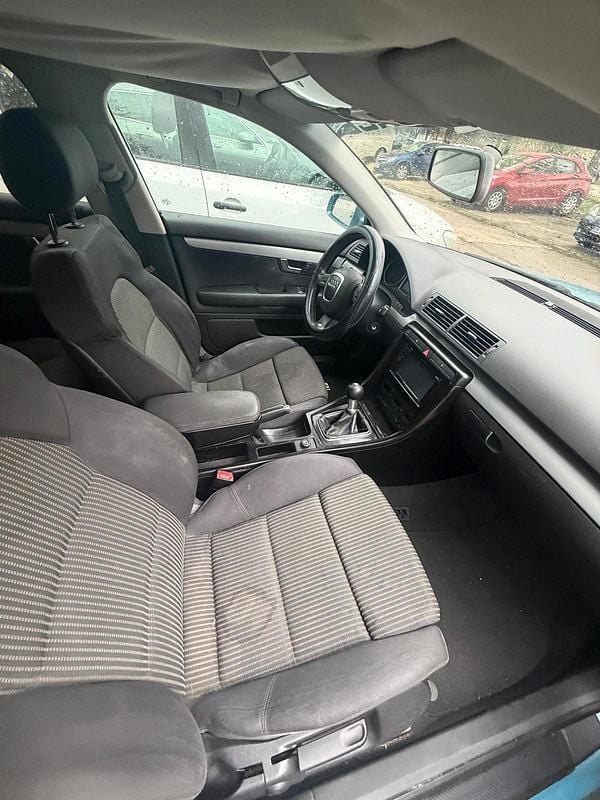Używany Audi A4 2006 Niebieski Kombi