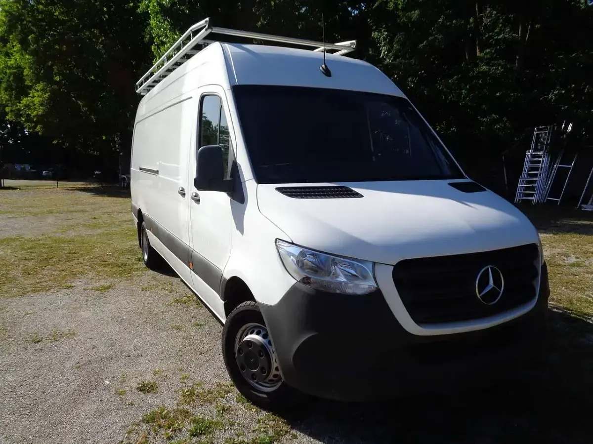 Gebraucht Mercedes Sprinter 190 PS (139 kW) 2020 Arktikweiss Van