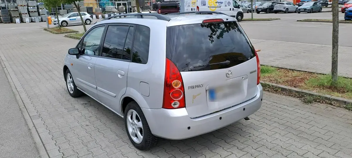 Usata Mazda Premacy 101 CV (74 kW) 2004 Argento Monovolume