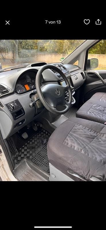 Weiß Gebraucht 2010 Mercedes Vito Van / Kleinbus | 4.000 € (Fairer Preis) - Bild 1/4