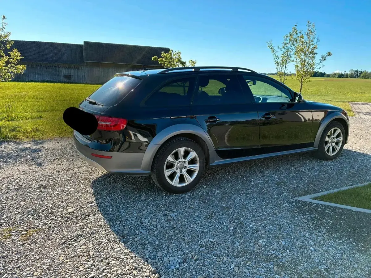 Używany Audi A4 Allroad 177 KM (130 kW) 2013 Czarny Kombi