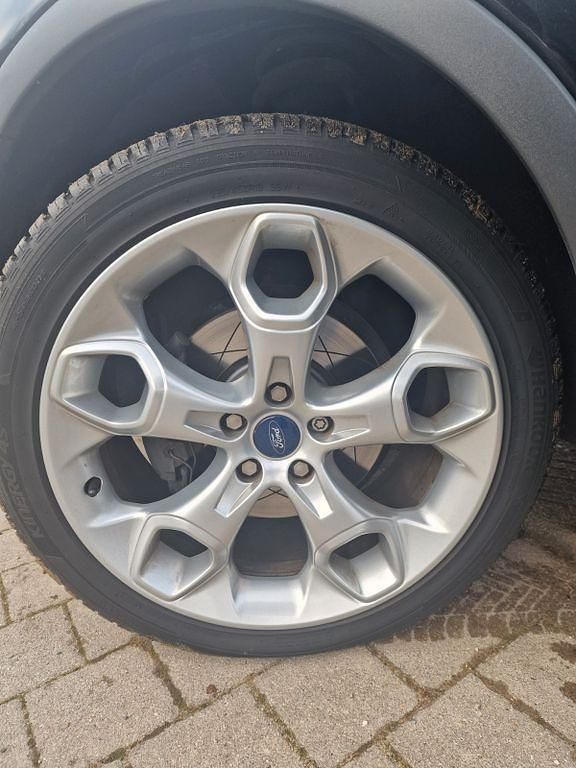 Gebraucht Ford Kuga Trend 200 PS (147 kW) 2010 Schwarz SUV