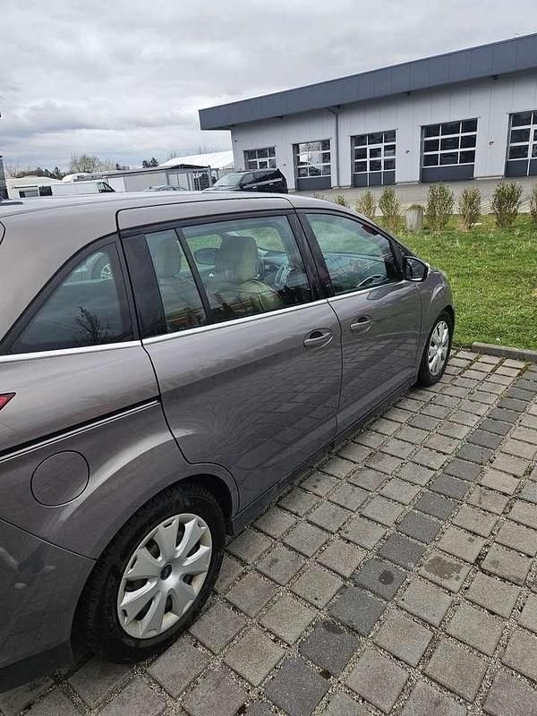 Gebraucht Ford Grand C-Max Titanium 105 PS (77 kW) 2011 Van / Kleinbus