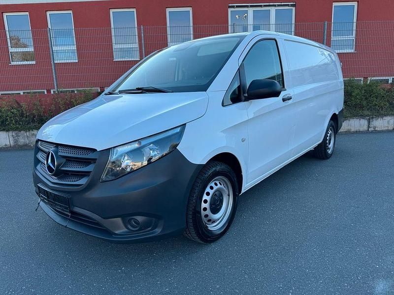 Gebraucht Mercedes Vito 163 PS (119 kW) 2021 Weiß Van