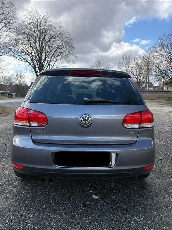 Gebraucht VW Golf VII Match 122 PS (89 kW) 2012 Grau Limousine