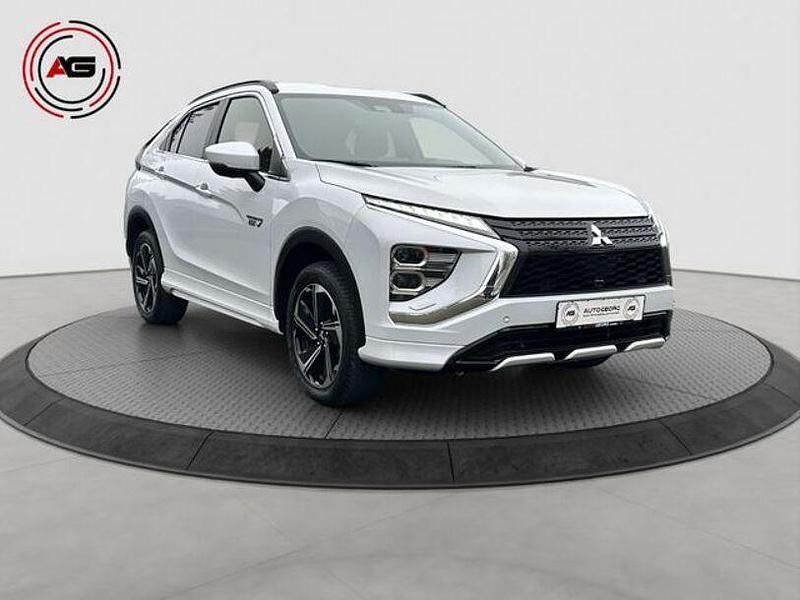 Gebraucht Mitsubishi Eclipse Cross 188 PS (138 kW) 2024 Weiß SUV