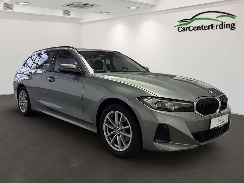 Gebraucht BMW 318 156 PS (114 kW) 2022 Skyscraper grau Kombi