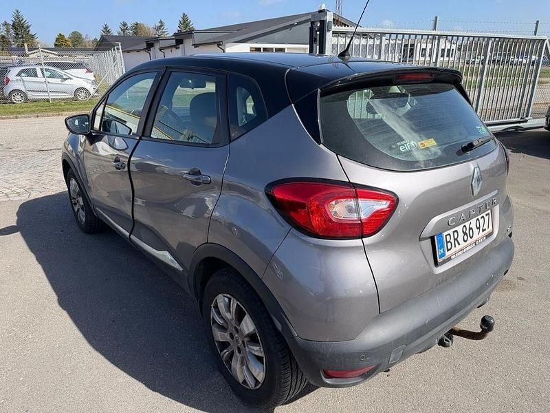 Gebraucht Renault Captur Expression 90 PS (66 kW) 2016 Braun SUV