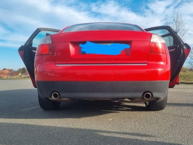 Gebraucht Audi A4 Performance 163 PS (119 kW) 2002 Rot Limousine