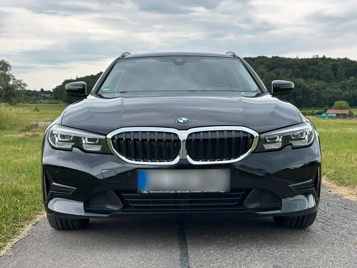Gebraucht BMW 318 150 PS (110 kW) 2020 Schwarz Kombi