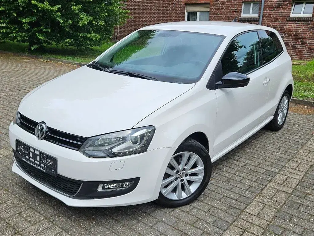 Gebraucht VW Polo Style 60 PS (44 kW) 2012 Weiß Kleinwagen
