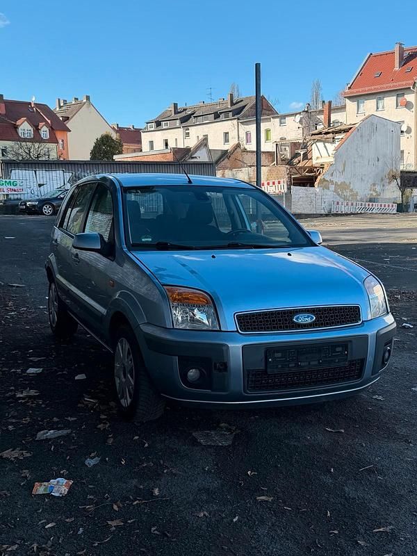 Gebraucht Ford Fusion 100 PS (73 kW) 2006 Grau Kleinwagen