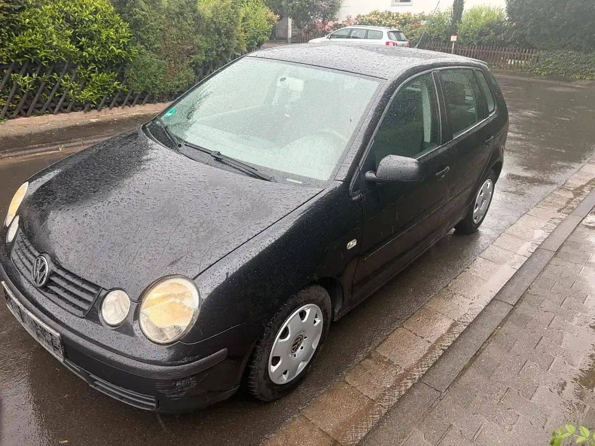 Gebraucht VW Polo 64 PS (47 kW) 2005 Schwarz Kleinwagen