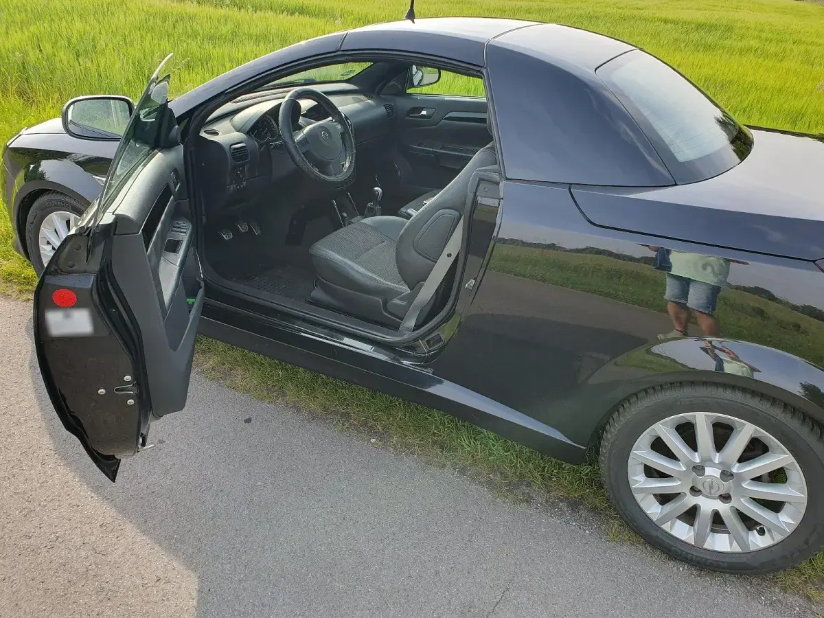 Gebraucht Opel Tigra 125 PS (91 kW) 2006 Schwarz Cabrio