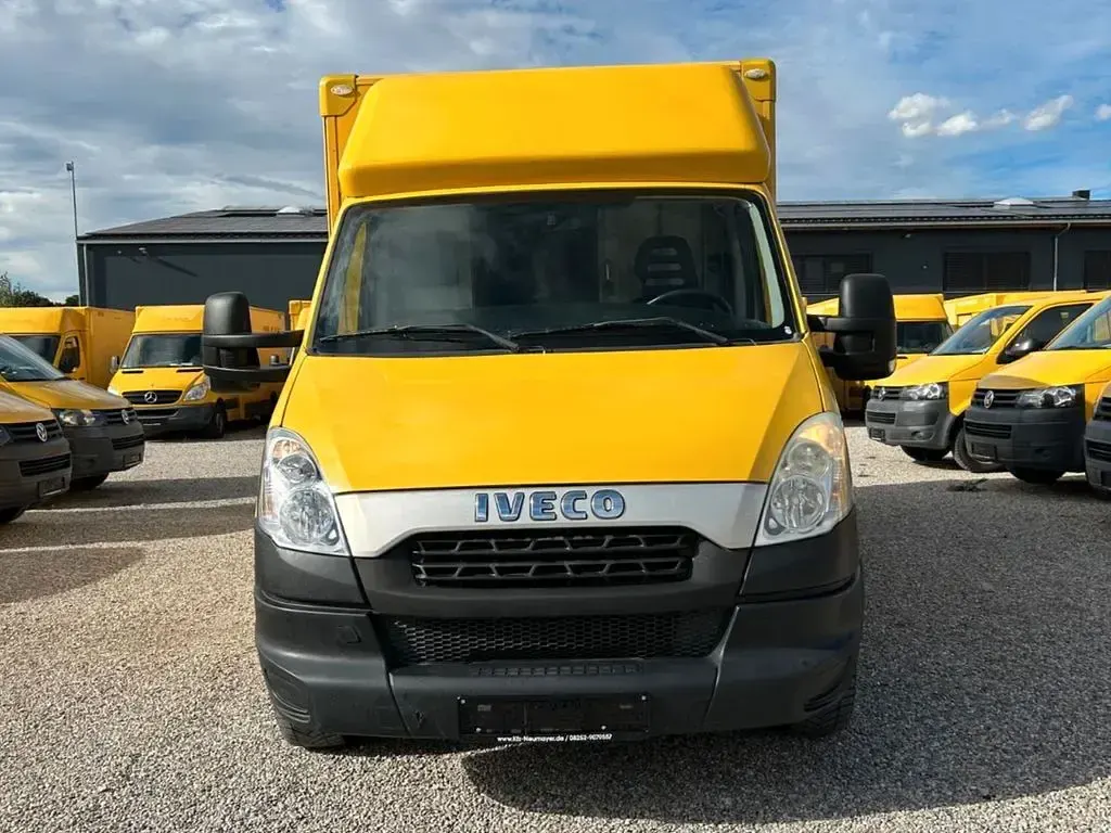 Gebraucht Iveco Daily 106 PS (77 kW) 2013 Gelb Limousine