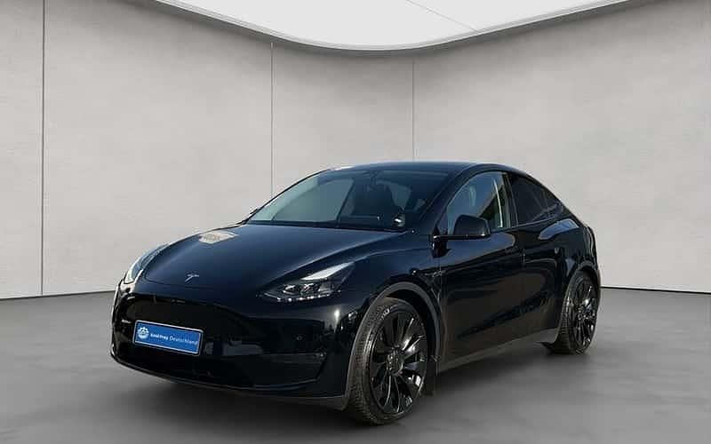 Schwarz Gebraucht 2022 Tesla Model Y Performance SUV | 39.980 € (Etwas zu teuer) - Bild 1/4