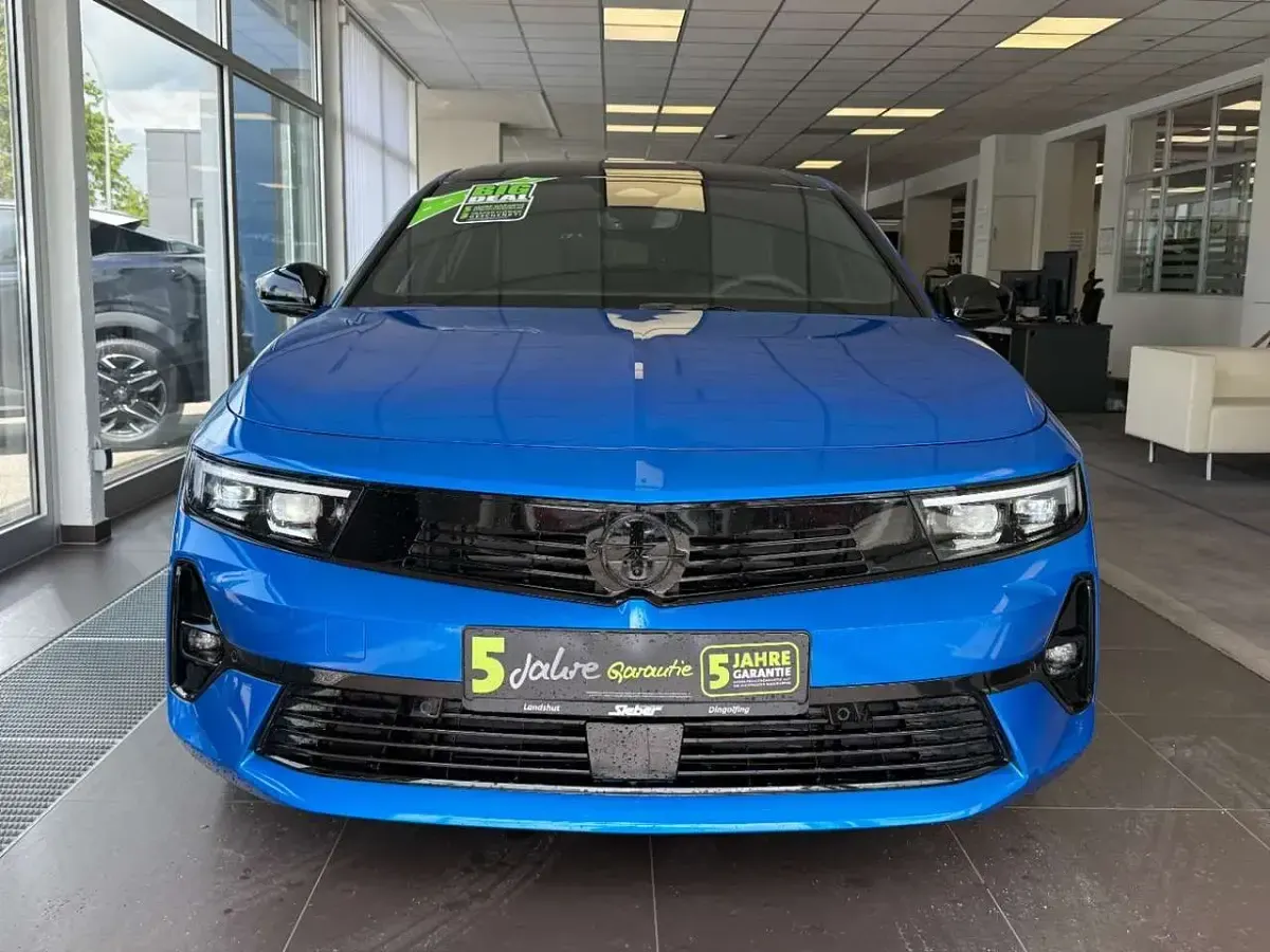 Usata Opel Astra 114 kW (156 CV) 2024 Blu Utilitaria