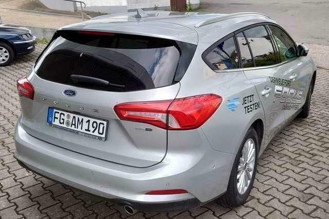 Używany Ford Focus Titanium 155 KM (114 kW) 2020 Srebrny Kombi
